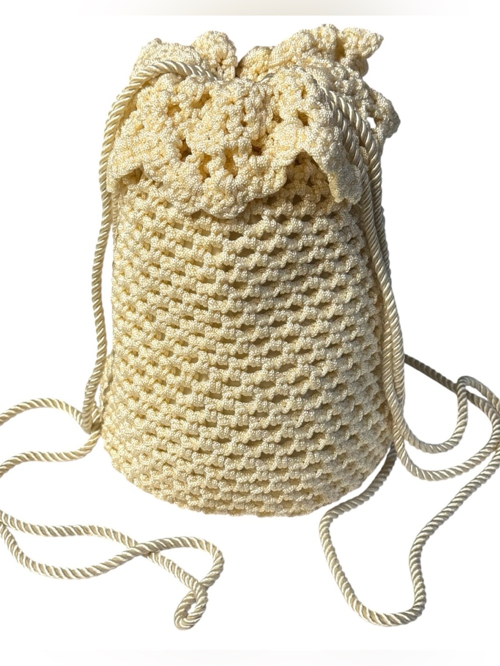 Lord & Taylor Early 70’s Cream Macrame Bag w/Ruffle Detail & Long Drawstrings